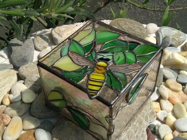 Bumblebee_Stained_Glass_Box1